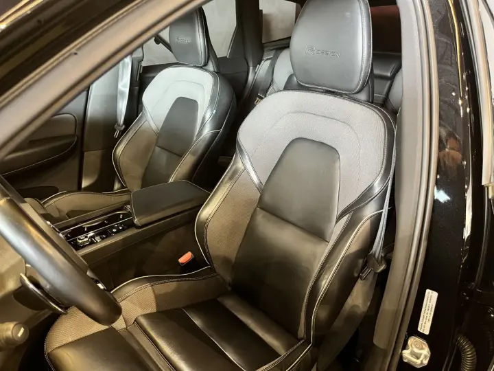 XC60 2.0 16V 4P T8 HYBRID R-DESIGN AWD GEARTRONIC AUTOMÁTICO