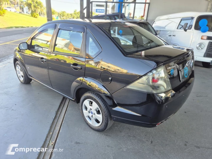 Fiesta Sedan SE 1.6 8V Flex 4p