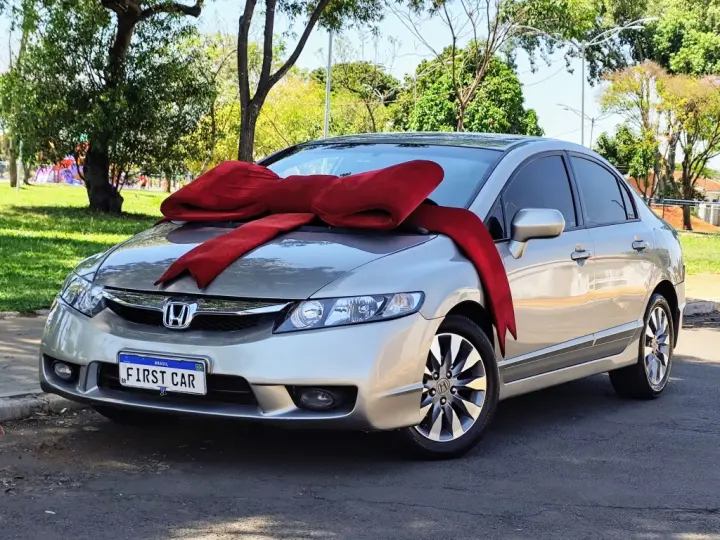 CIVIC 1.8 LXS 16V GASOLINA 4P AUTOMÁTICO