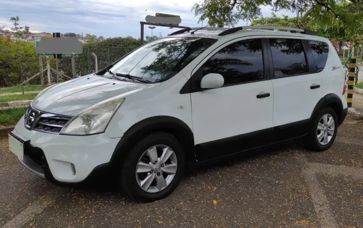 LIVINA 1.6 SL X-gear 16V