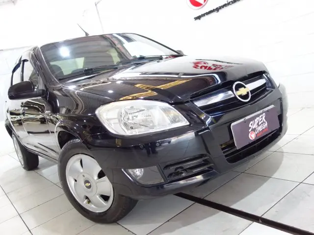 PRISMA - 1.4 MPFI MAXX 8V 4P MANUAL