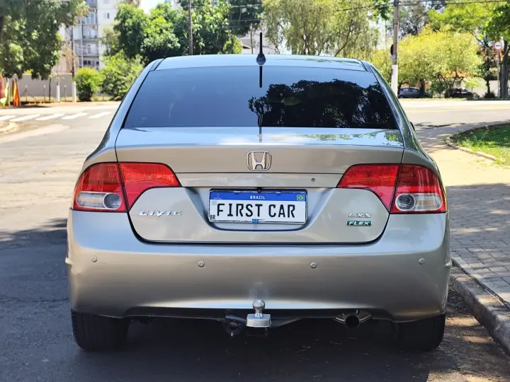 CIVIC 1.8 LXS 16V GASOLINA 4P AUTOMÁTICO