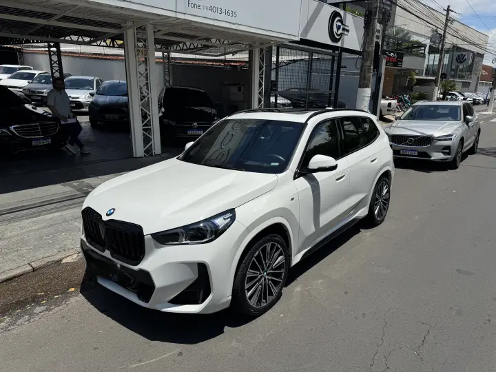 X1 2.0 16V Turbo Sdrive20i M Sport