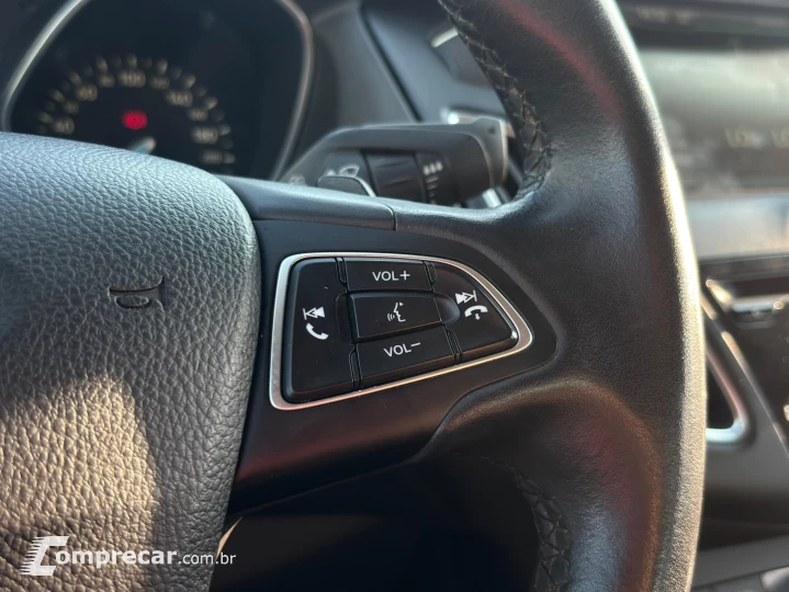 FOCUS 2.0 TITANIUM PLUS FASTBACK 16V FLEX 4P POWERSHIFT