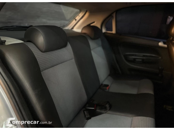 GOL 1.0 MI 8V FLEX 4P MANUAL G.V