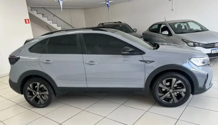 Nivus 1.0 4P FLEX 200 TSI HIGHLINE TURBO AUTOMÁTICO