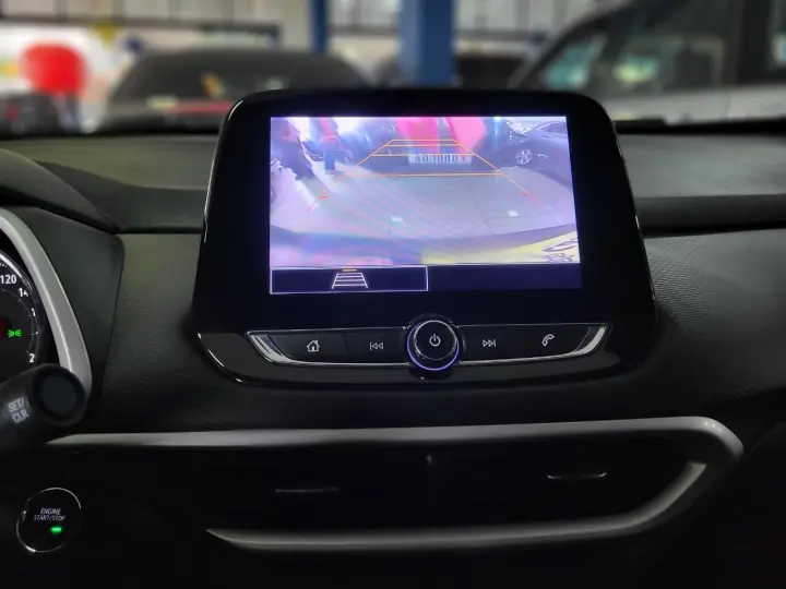 TRACKER LT 1.0 Turbo 12V Flex Aut.