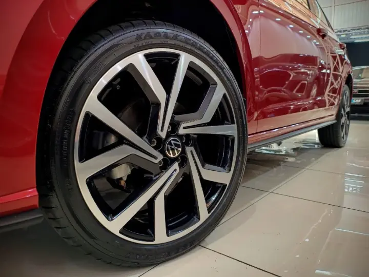 POLO 1.4 250 TSI GTS AUTOMÁTICO