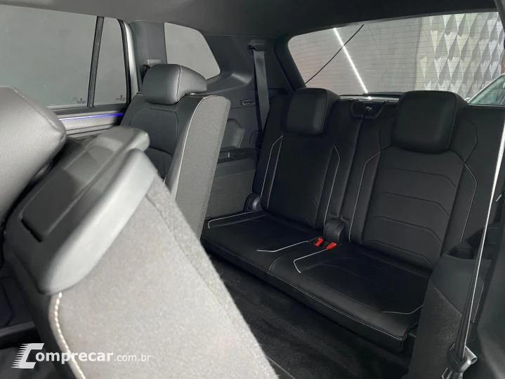 TIGUAN Allspac R-Line 300 TSI 2.0