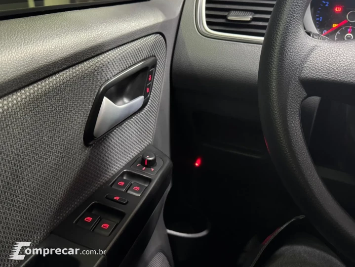 FOX 1.6 MI 8V 4P MANUAL