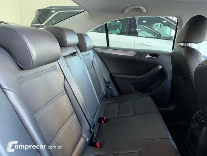 JETTA 1.4 16V TSI Comfortline