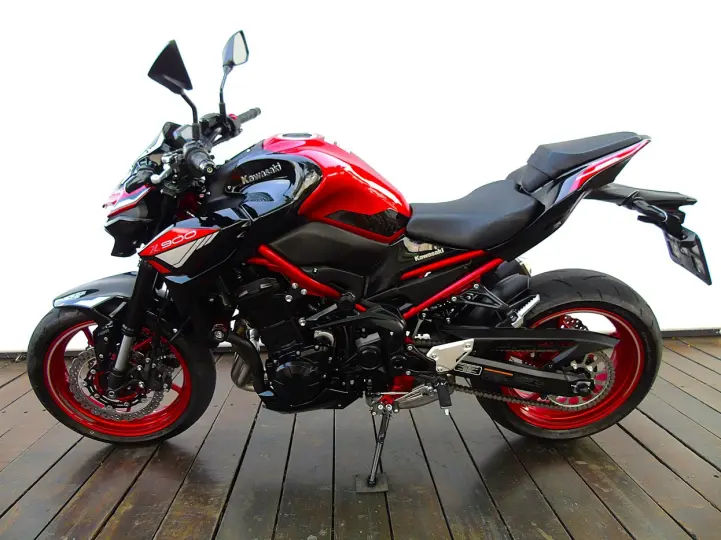 KAWASAKI Z900 ABS