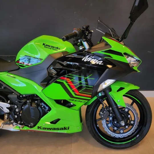 NINJA 400