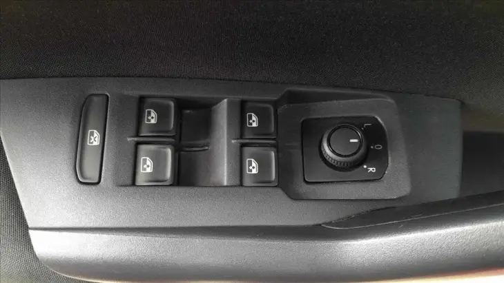 NIVUS 1.0 200 TSI TOTAL FLEX COMFORTLINE AUTOMÁTI