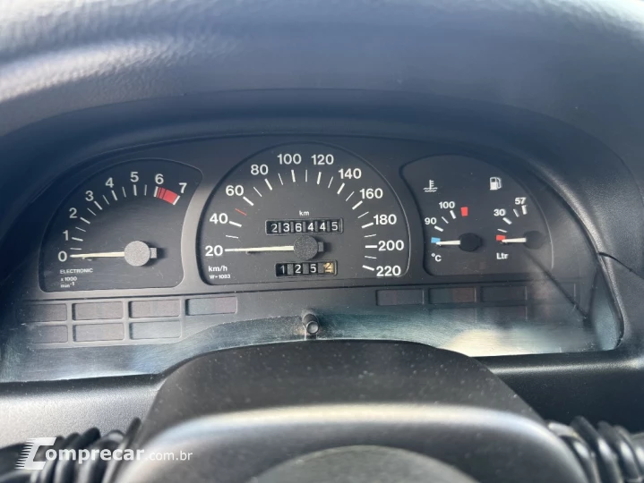 VECTRA 2.0 MPFI GLS 8V GASOLINA 4P MANUAL