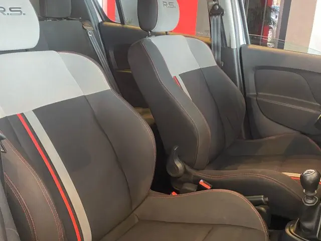 SANDERO - 2.0 16V HI- RS MANUAL