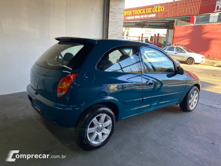 CELTA 1.0 MPFI Life 8V