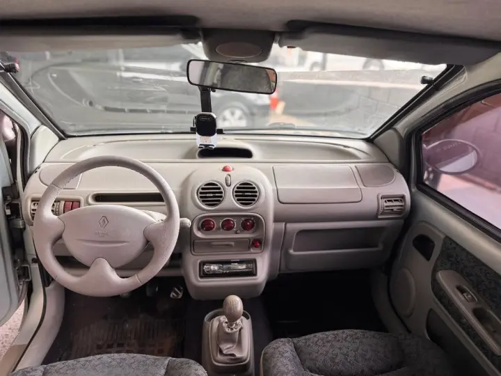 Twingo 1.0 8V