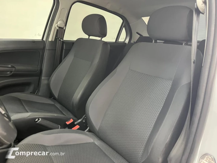 VOYAGE 1.0 12V MPI Totalflex