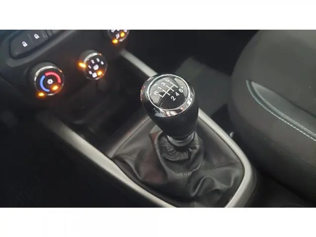 ONIX - 1.0 MPFI LT 8V 4P MANUAL