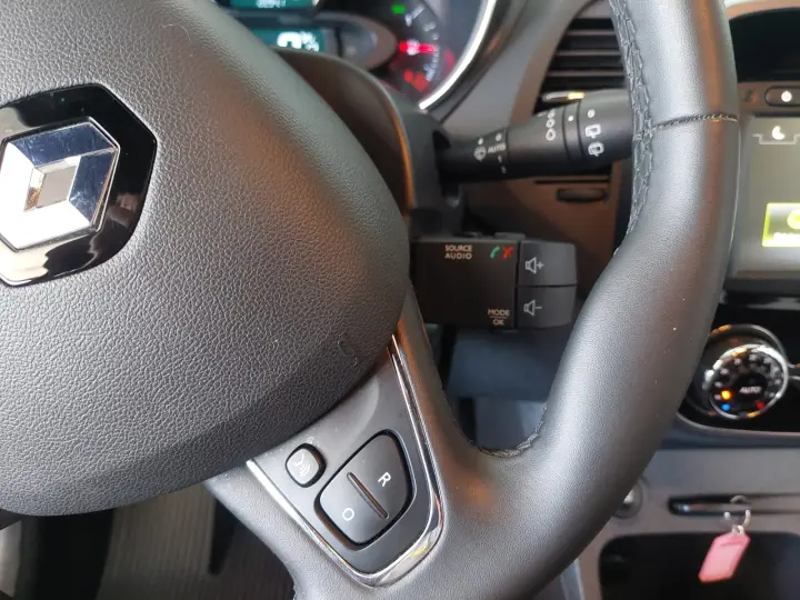 CAPTUR 1.6 16V SCE Bose