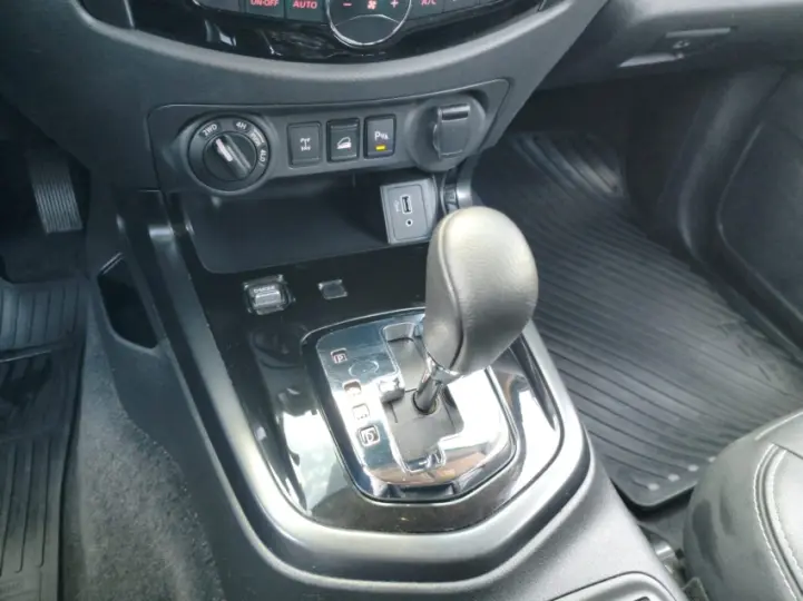 FRONTIER 2.3 16V Turbo Pro4x CD 4X4