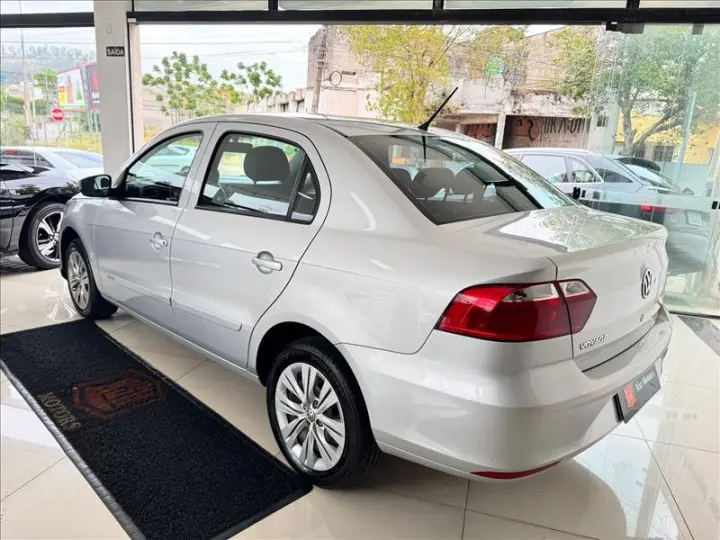 VOYAGE 1.0 12V MPI Totalflex