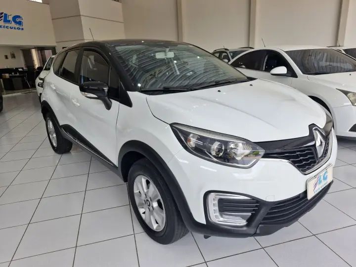 Captur 1.6 16V 4P FLEX SCE LIFE X-TRONIC CVT
