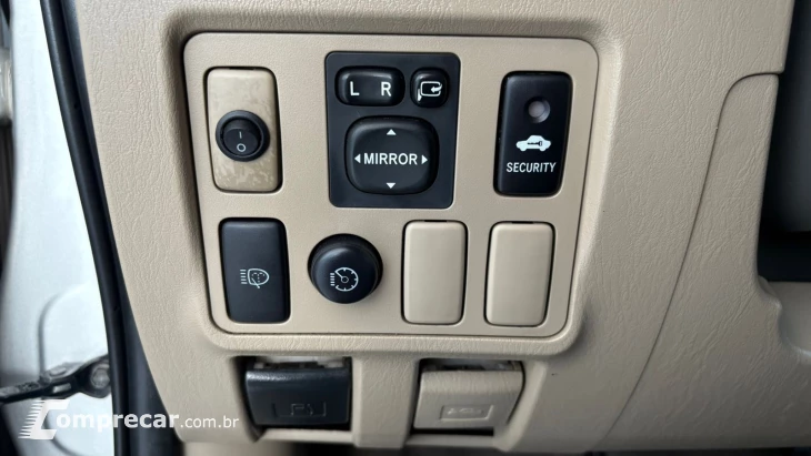 Hilux SW4 SRV 3.0 4X4 (7 Lugares)