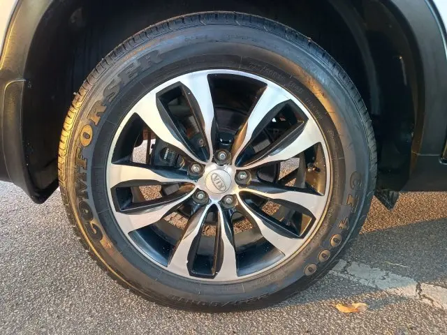 SORENTO - 2.4 EX 4X2 16V 4P AUTOMÁTICO