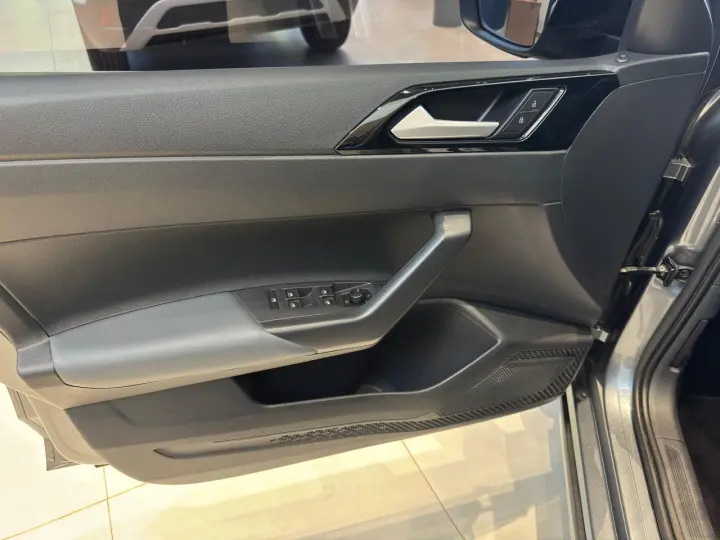 Nivus 1.0 4P FLEX 200 TSI HIGHLINE AUTOMÁTICO