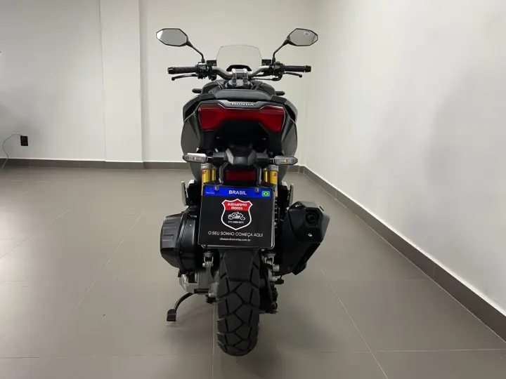 HONDA ADV