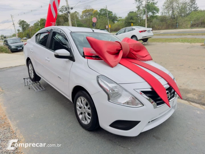 Versa Sedan 1.6 16V 4P FLEX SV