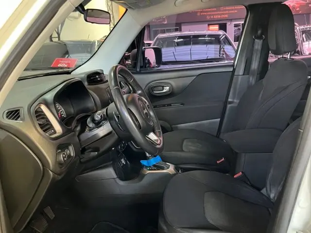 RENEGADE - 1.8 16V LONGITUDE 4P AUTOMÁTICO