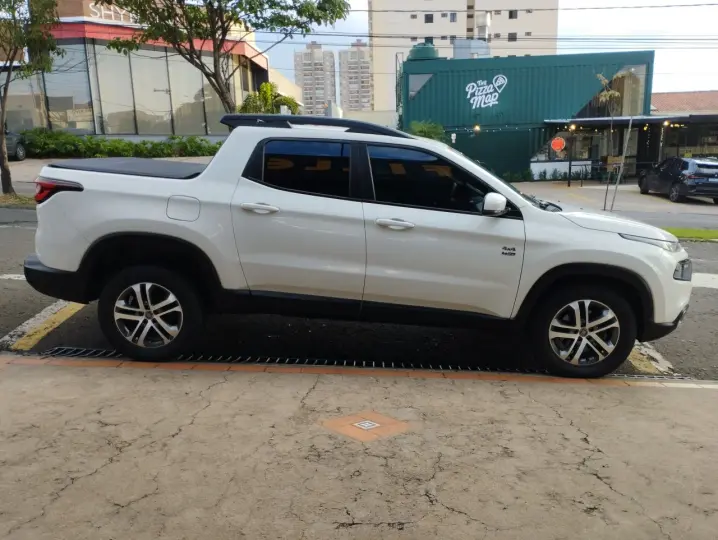 Toro 2.0 16V 4P 4WD FREEDOM TURBO DIESEL  AUTOMÁTICO