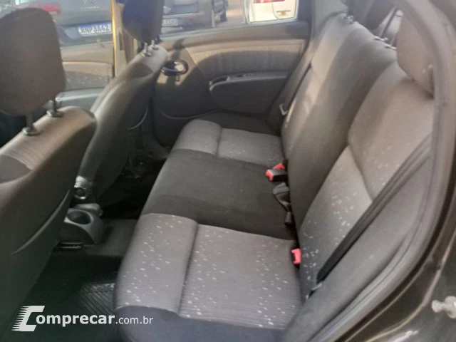 LOGAN - 1.6 EXPRESSION 16V 4P AUTOMÁTICO