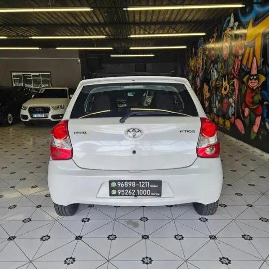 ETIOS HB X 13L MT