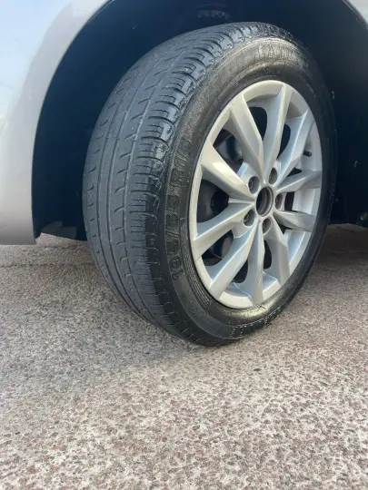 SPACEFOX 1.6 MI Trend 8V