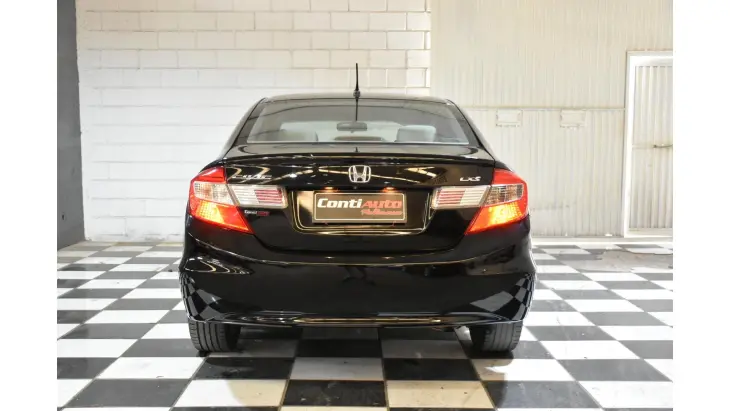 CIVIC - 1.8 LXS 16V 4P AUTOMÁTICO