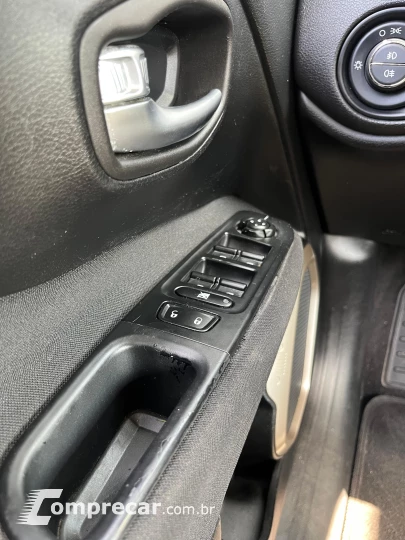 RENEGADE 1.8 16V Sport