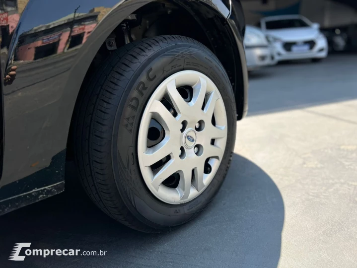 FIESTA 1.6 MPI First Sedan 8V