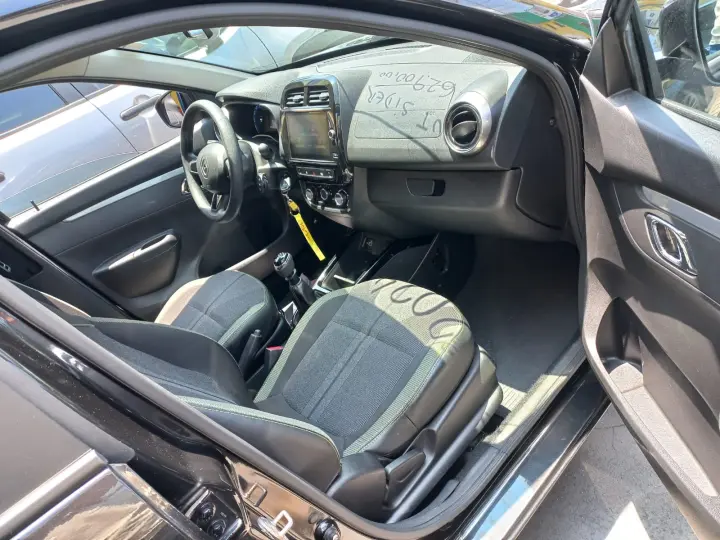 KWID 1.0 12V SCE Outsider