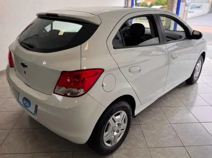 ONIX HATCH LT 1.0 8V FlexPower 5p Mec.