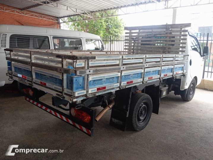 HR 2.5 TCI HD Longo SEM Caçamba 4X2 8V 97cv Turbo Intercoole