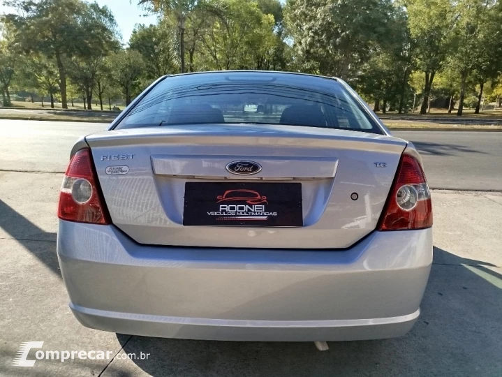 Fiesta Sed. 1.6 8V Flex 4p