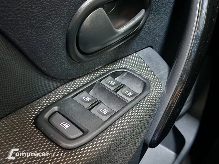 LOGAN 1.0 12V SCE ZEN