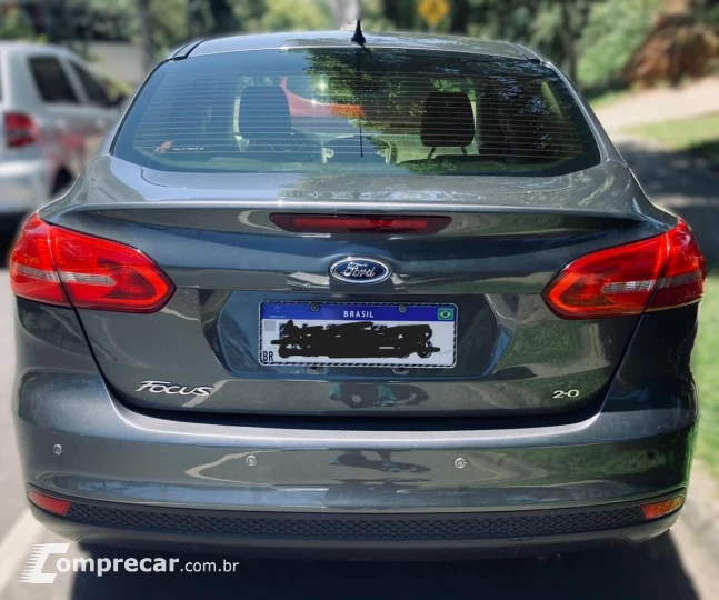 FOCUS 2.0 SE Fastback 16V