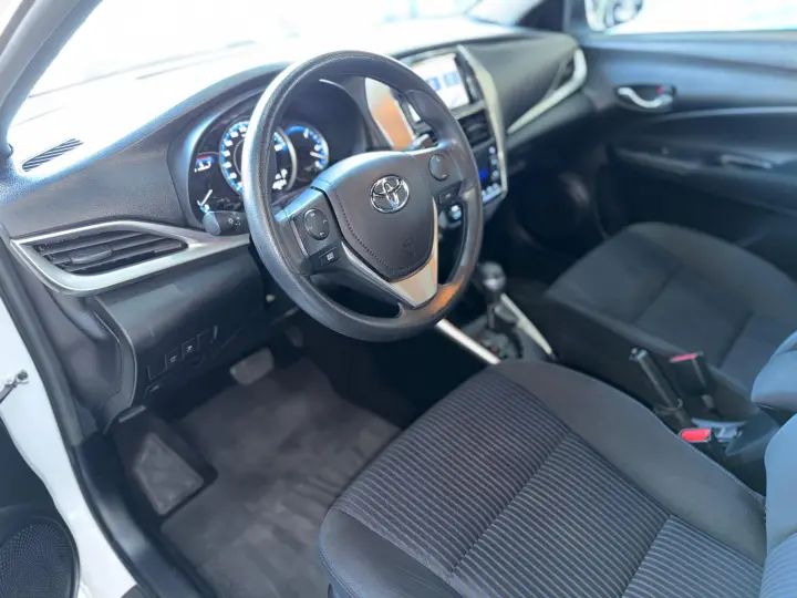 YARIS 1.5 16V XL Plus Connect