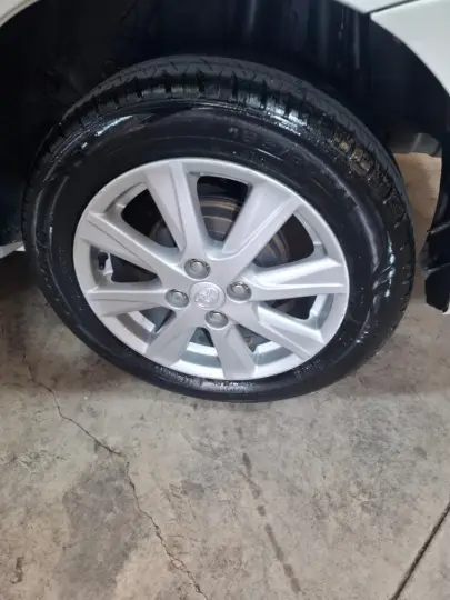 ETIOS 1.5 X Plus Sedan 16V