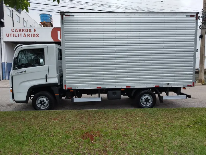 Delivery Express+ 2.8 Prime + Baú Facchini